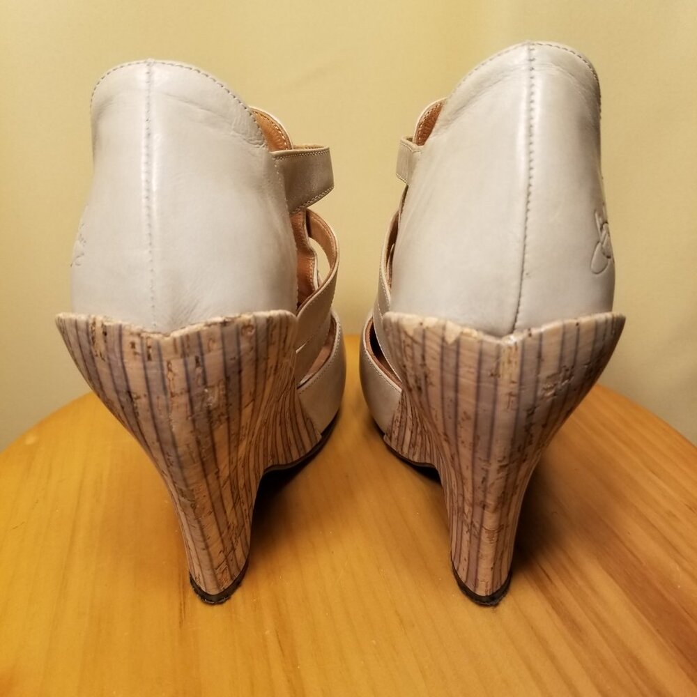 FLUEVOG Gray Farrah Sz 9.5 Adjustable Triple Strap Leather/Cork Wedge '70s Style - Picture 7 of 16
